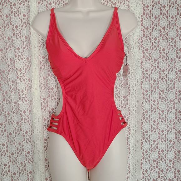 NWT Shade and Shore red cut out monokini size small - Picture 2 of 11